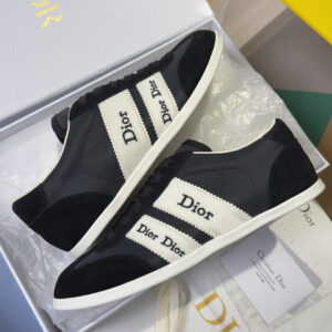 Sneaker Dior Ribbon Couro de Vitelo Acamurçado - Preto \ Branco